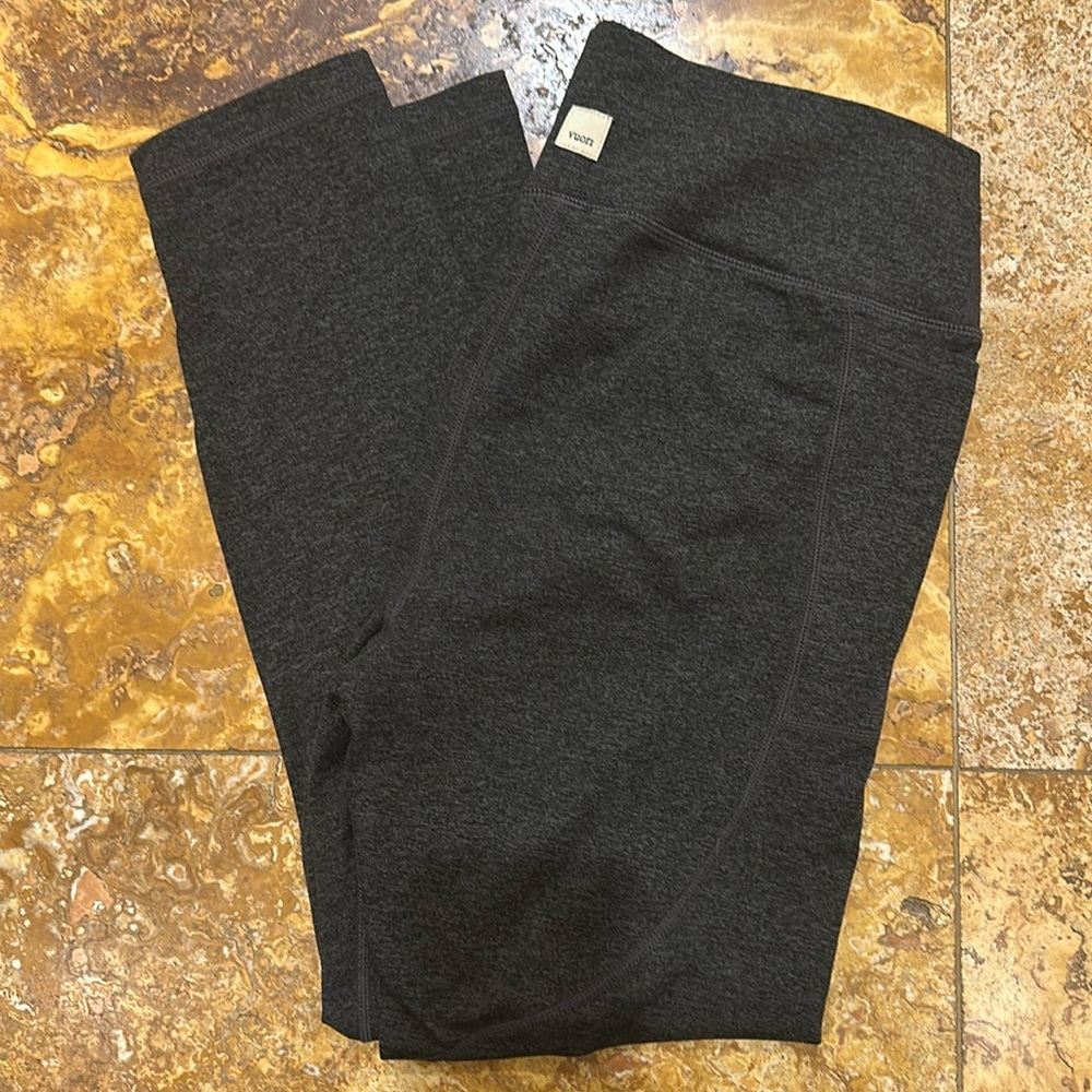 Vuori Gray Charcoal Elevation Leggings